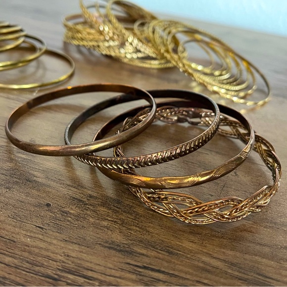 Metal Bangle Bracelets ⭐️ - Picture 4 of 5